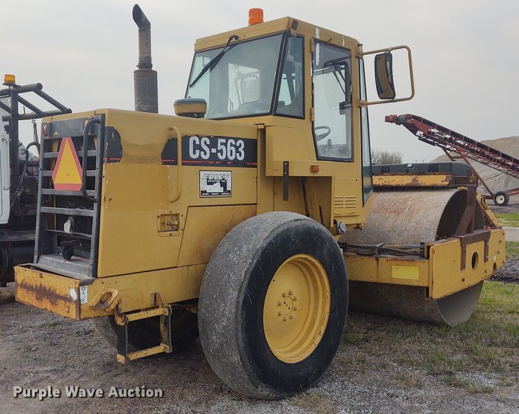 image for item IK9290 1994 Caterpillar CS-563  single drum roller