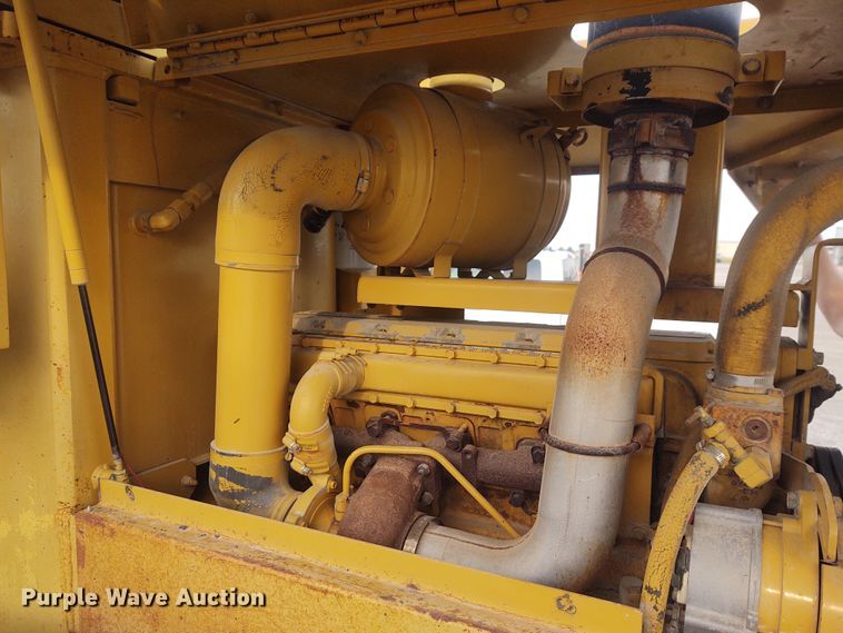 image for item IK9290 1994 Caterpillar CS-563  single drum roller