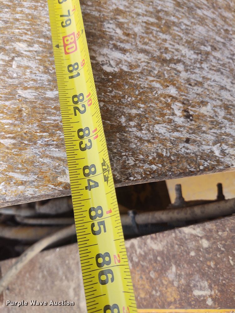 image for item IK9290 1994 Caterpillar CS-563  single drum roller