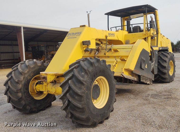 image for item IK9297 2007 Bomag MPH122  reclaimer