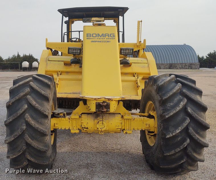 image for item IK9297 2007 Bomag MPH122  reclaimer