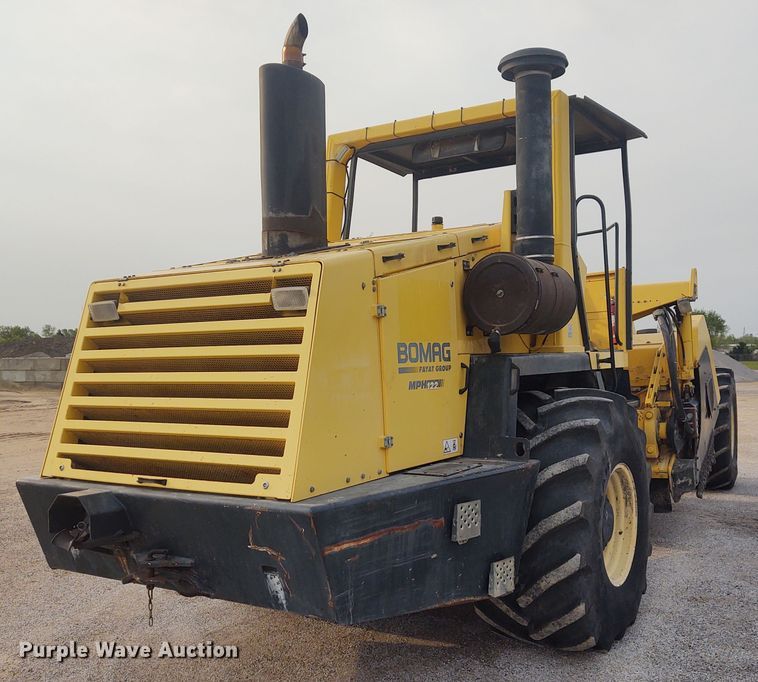 image for item IK9297 2007 Bomag MPH122  reclaimer