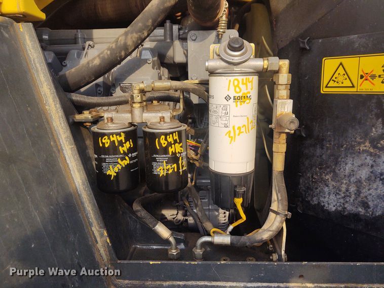 image for item IK9297 2007 Bomag MPH122  reclaimer