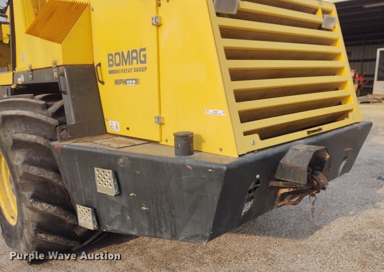 image for item IK9297 2007 Bomag MPH122  reclaimer