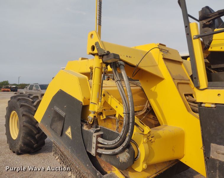 image for item IK9297 2007 Bomag MPH122  reclaimer