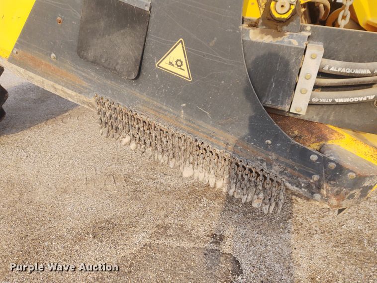 image for item IK9297 2007 Bomag MPH122  reclaimer