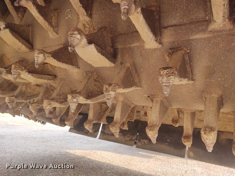 image for item IK9297 2007 Bomag MPH122  reclaimer