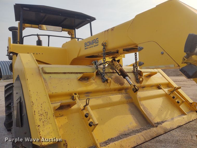 image for item IK9297 2007 Bomag MPH122  reclaimer