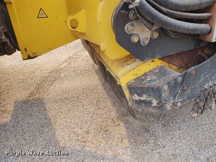 image for item IK9297 2007 Bomag MPH122  reclaimer