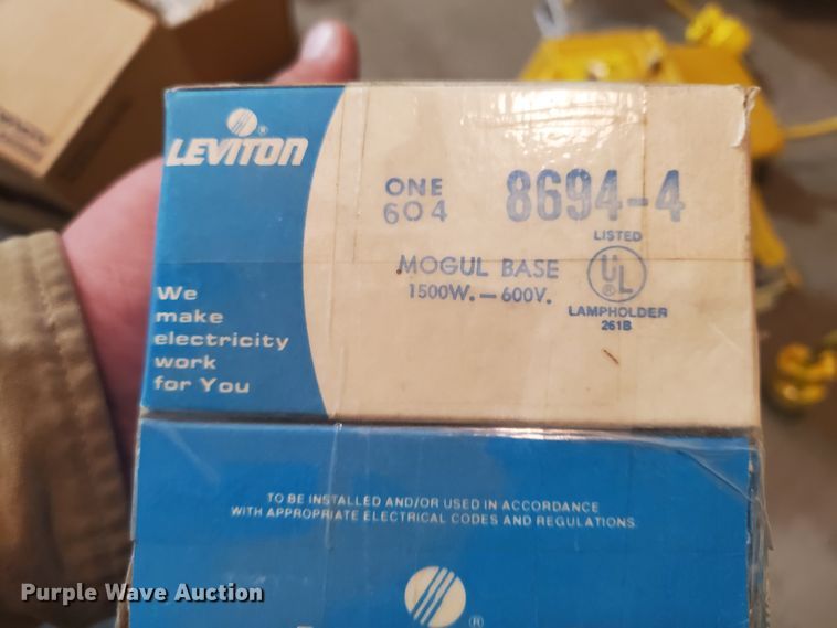 image for item IL9012 (8) Hi-Tek light fixtures