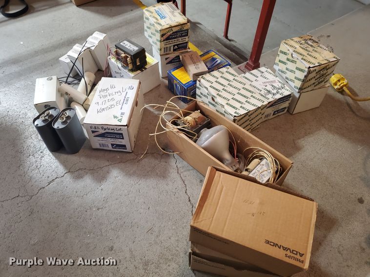 image for item IL9012 (8) Hi-Tek light fixtures