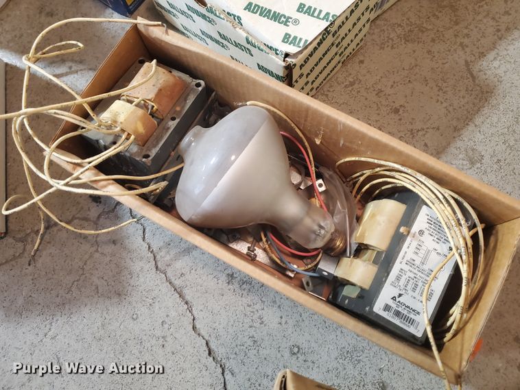 image for item IL9012 (8) Hi-Tek light fixtures