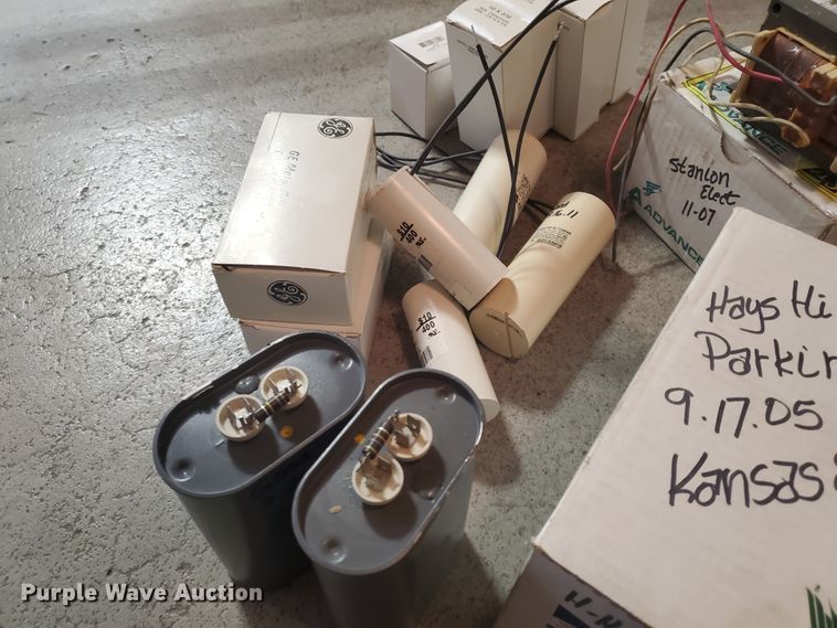 image for item IL9012 (8) Hi-Tek light fixtures