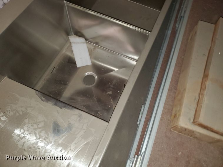 image for item IL9014 Weldbilt stainless steel three bay sink