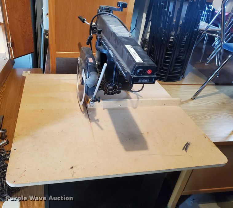 image for item IL9017 DeWalt 7790 radial arm saw