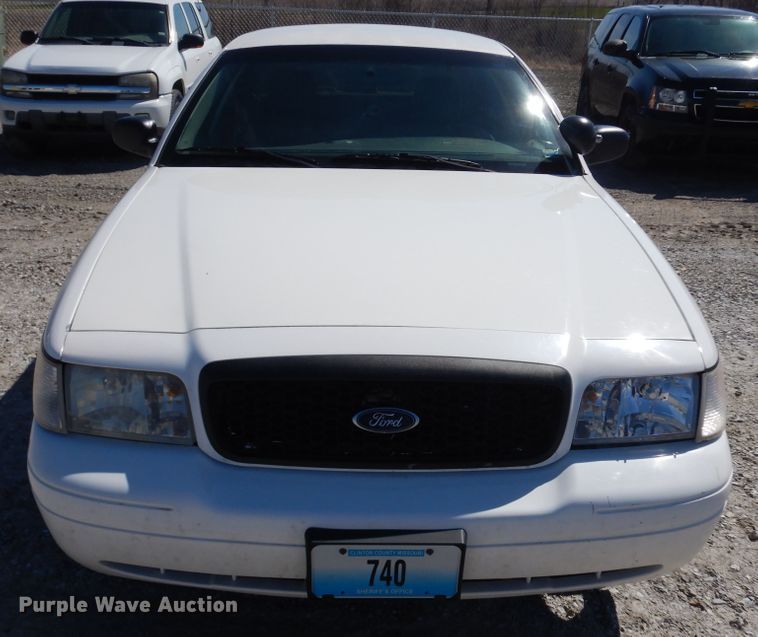 image for item IP9107 2008 Ford Crown Victoria Police Interceptor