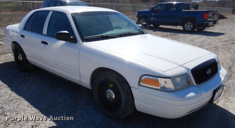 image for item IP9107 2008 Ford Crown Victoria Police Interceptor