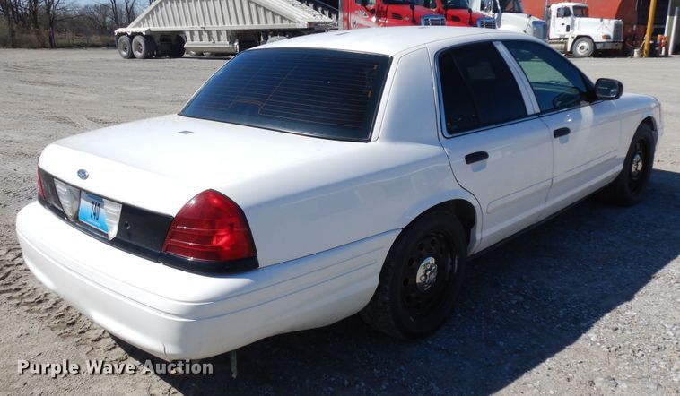 image for item IP9107 2008 Ford Crown Victoria Police Interceptor