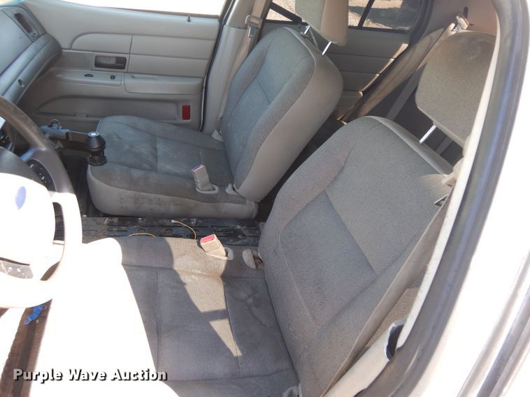 image for item IP9107 2008 Ford Crown Victoria Police Interceptor