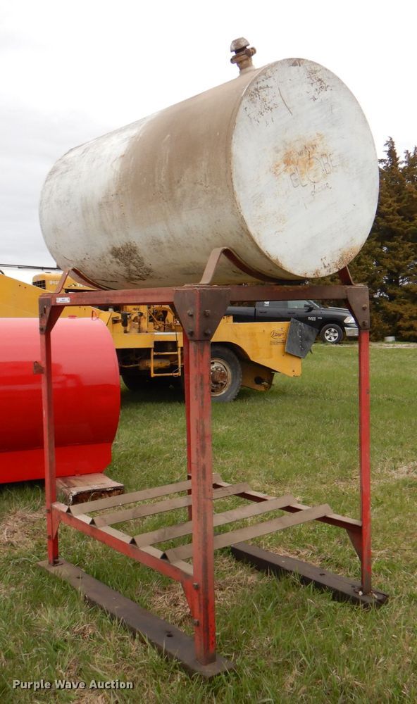 image for item IQ9253 Fuel tank