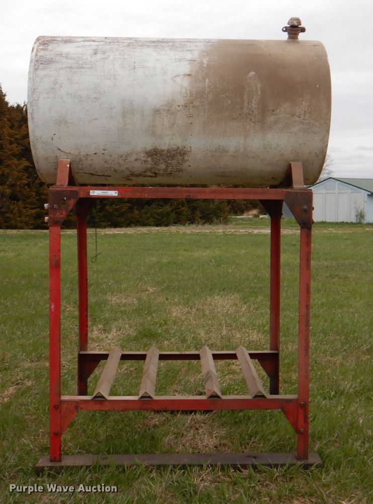 image for item IQ9253 Fuel tank