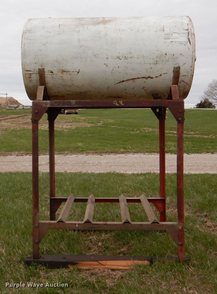 image for item IQ9253 Fuel tank