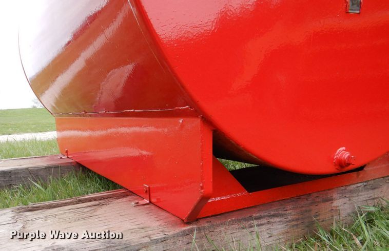 image for item IQ9254 Fuel tank