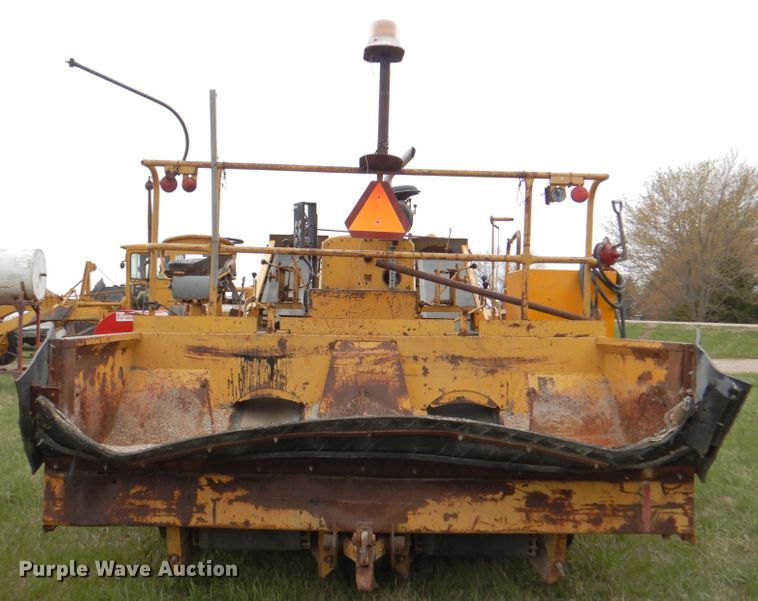 image for item IQ9256 Etnyre 450  chip spreader