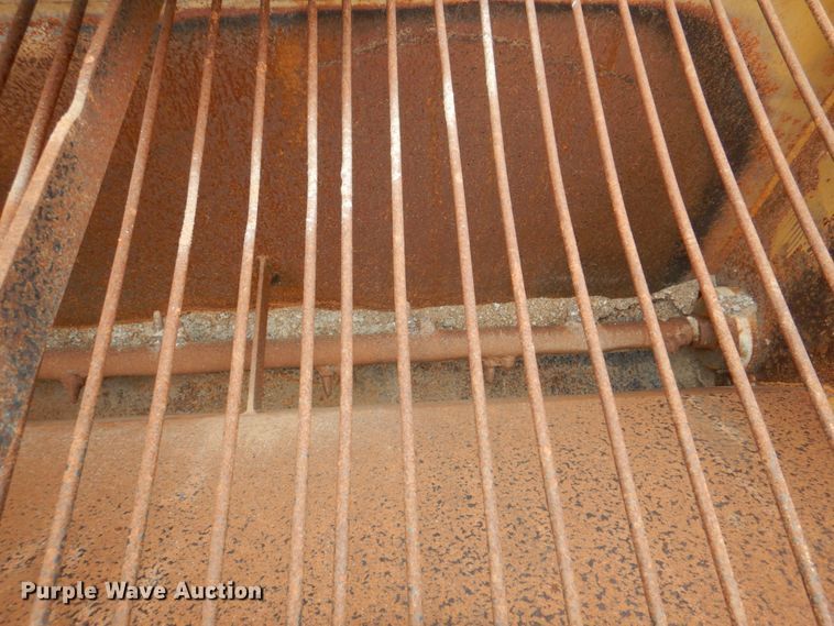 image for item IQ9256 Etnyre 450  chip spreader