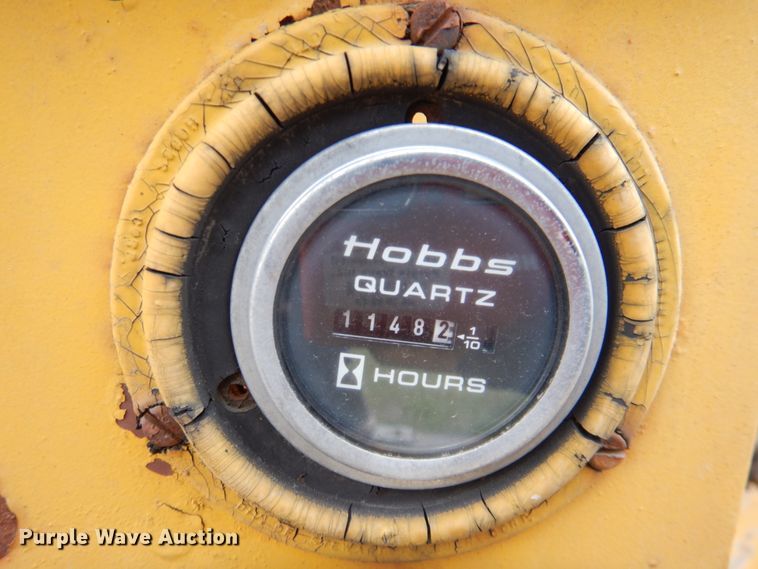 image for item IQ9256 Etnyre 450  chip spreader