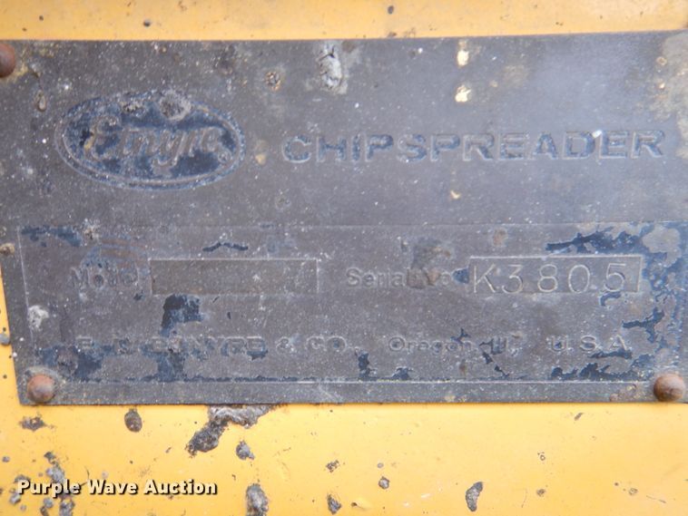 image for item IQ9256 Etnyre 450  chip spreader