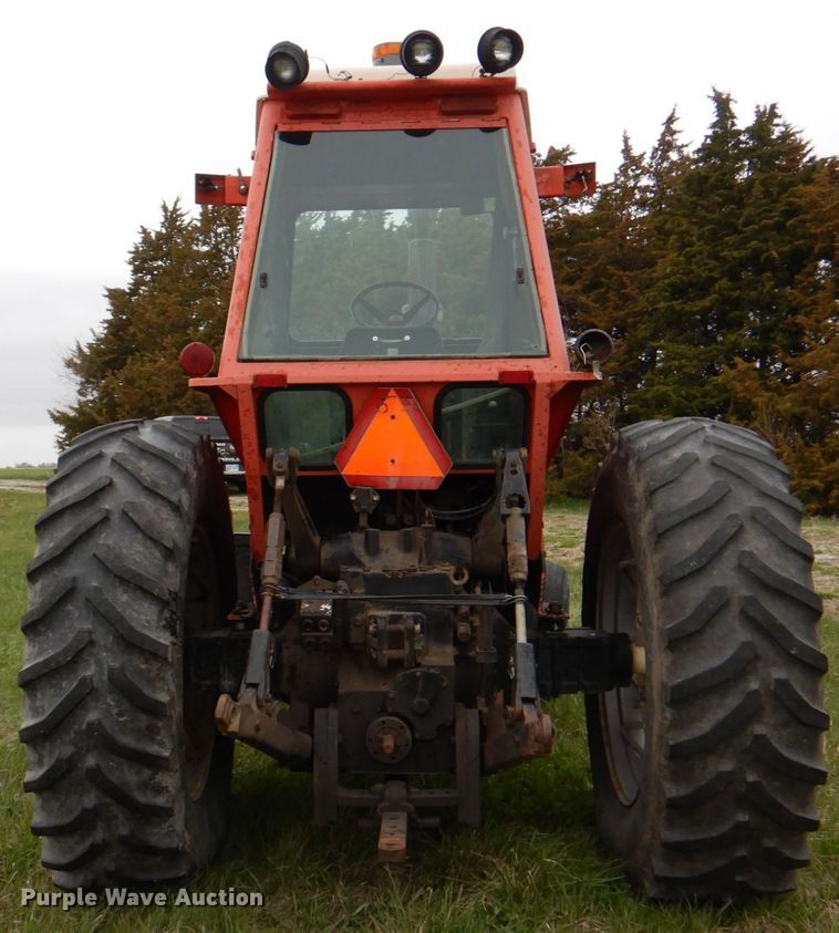 image for item IQ9257 Allis Chalmers 7045  tractor