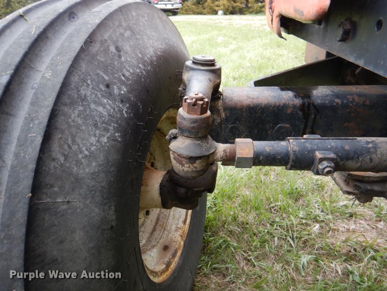 image for item IQ9257 Allis Chalmers 7045  tractor