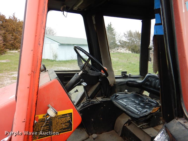 image for item IQ9257 Allis Chalmers 7045  tractor