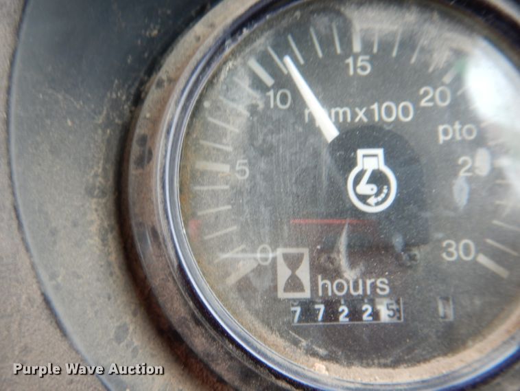 image for item IQ9257 Allis Chalmers 7045  tractor