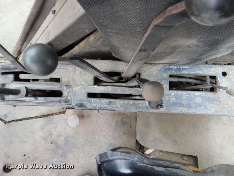 image for item IQ9257 Allis Chalmers 7045  tractor