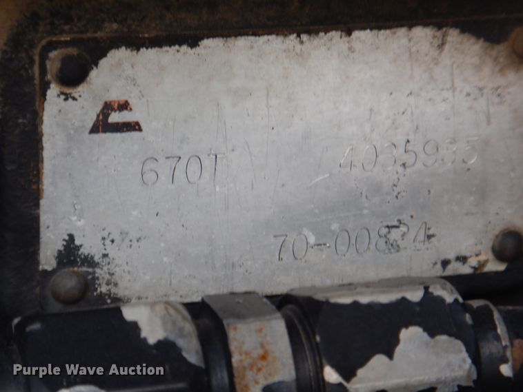 image for item IQ9257 Allis Chalmers 7045  tractor