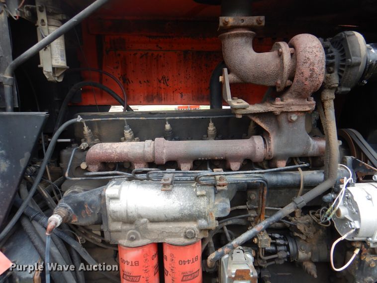 image for item IQ9257 Allis Chalmers 7045  tractor