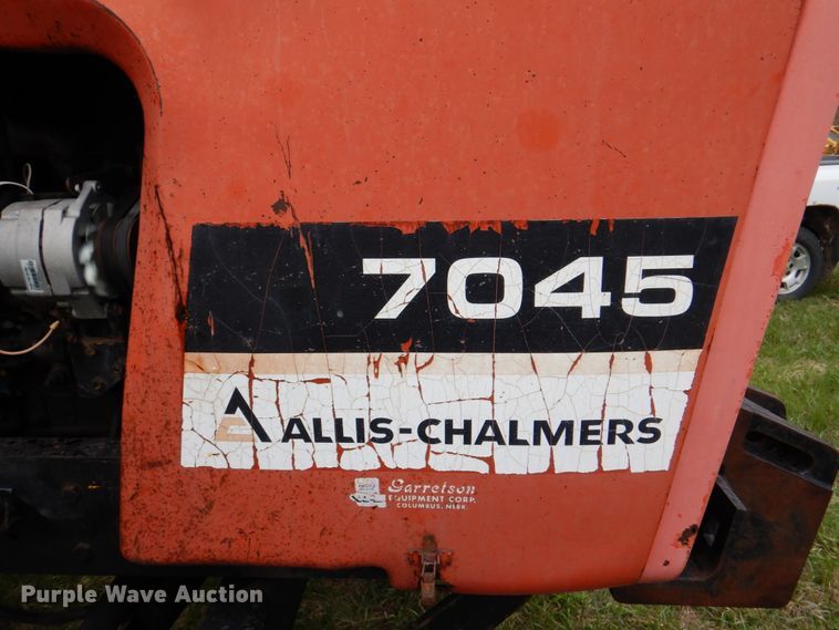 image for item IQ9257 Allis Chalmers 7045  tractor