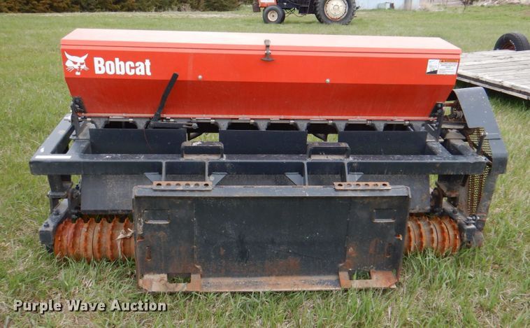 image for item IQ9258 Bobcat 72SDR  seeder