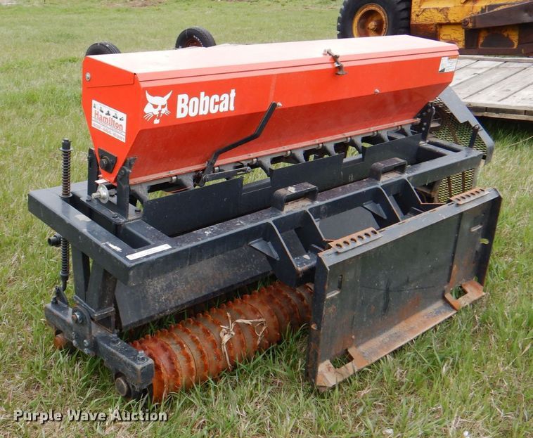 image for item IQ9258 Bobcat 72SDR  seeder