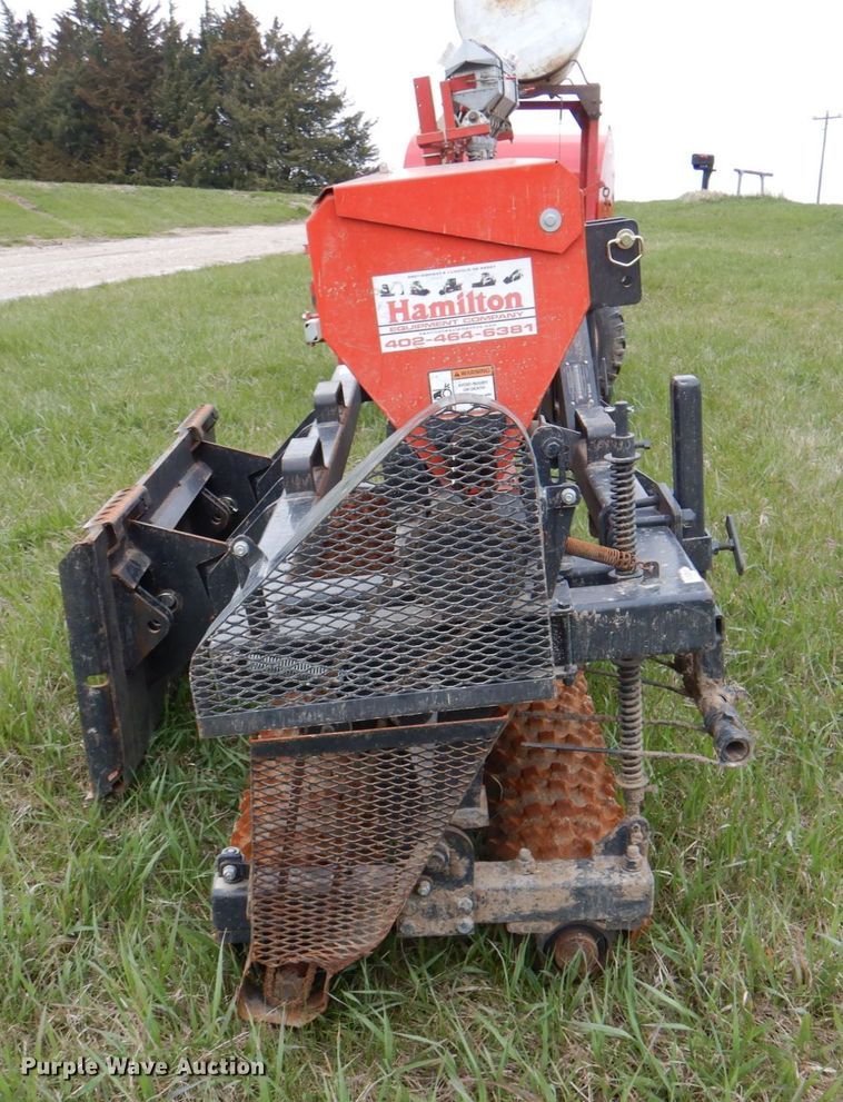 image for item IQ9258 Bobcat 72SDR  seeder