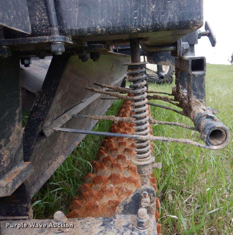 image for item IQ9258 Bobcat 72SDR  seeder