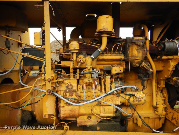 image for item IQ9263 1960 Caterpillar 12 Series E  rigid frame motor grader