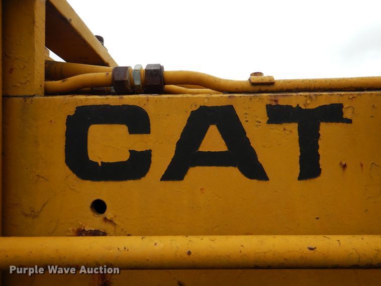 image for item IQ9263 1960 Caterpillar 12 Series E  rigid frame motor grader