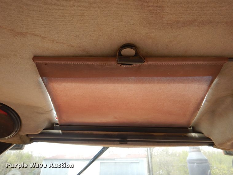 image for item IQ9285 2006 Case IH MXU115  tractor