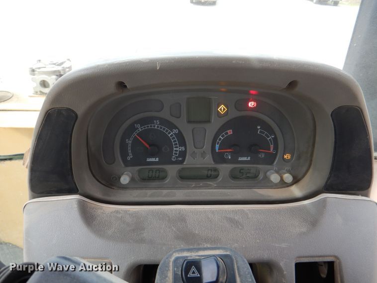 image for item IQ9285 2006 Case IH MXU115  tractor