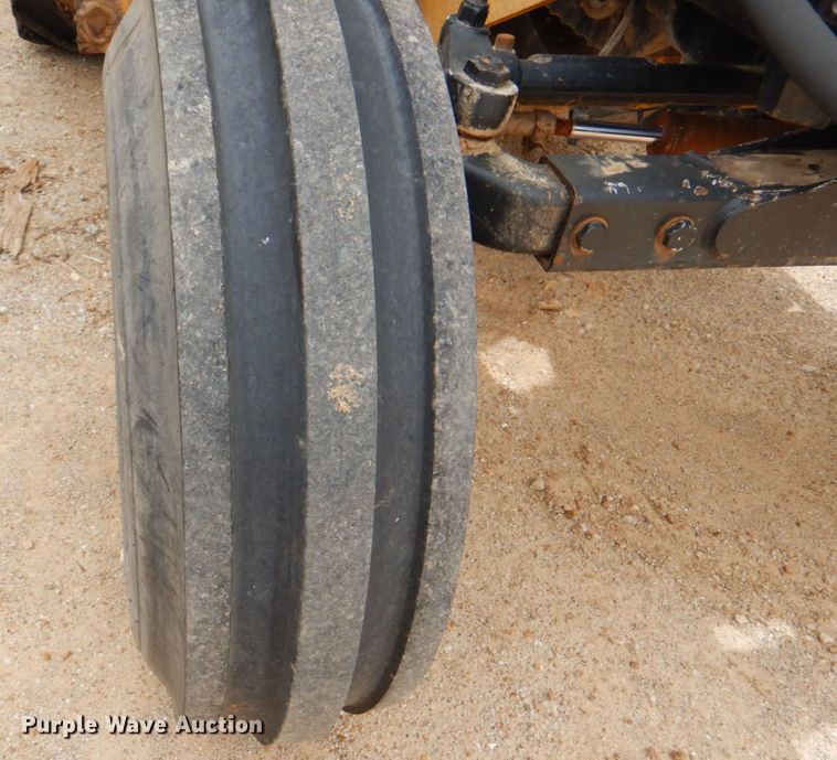 image for item IQ9285 2006 Case IH MXU115  tractor