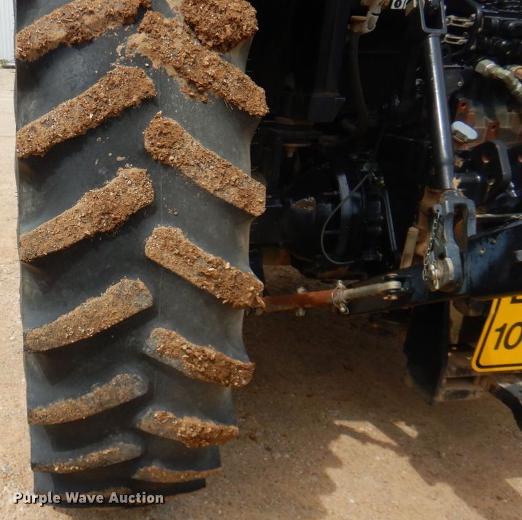 image for item IQ9285 2006 Case IH MXU115  tractor