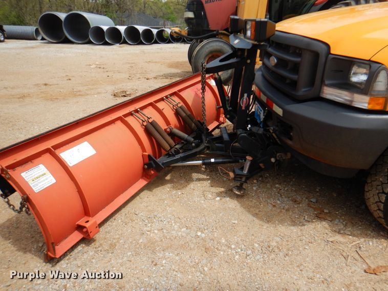 image for item IQ9286 2004 Ford F550  dump flatbed truck